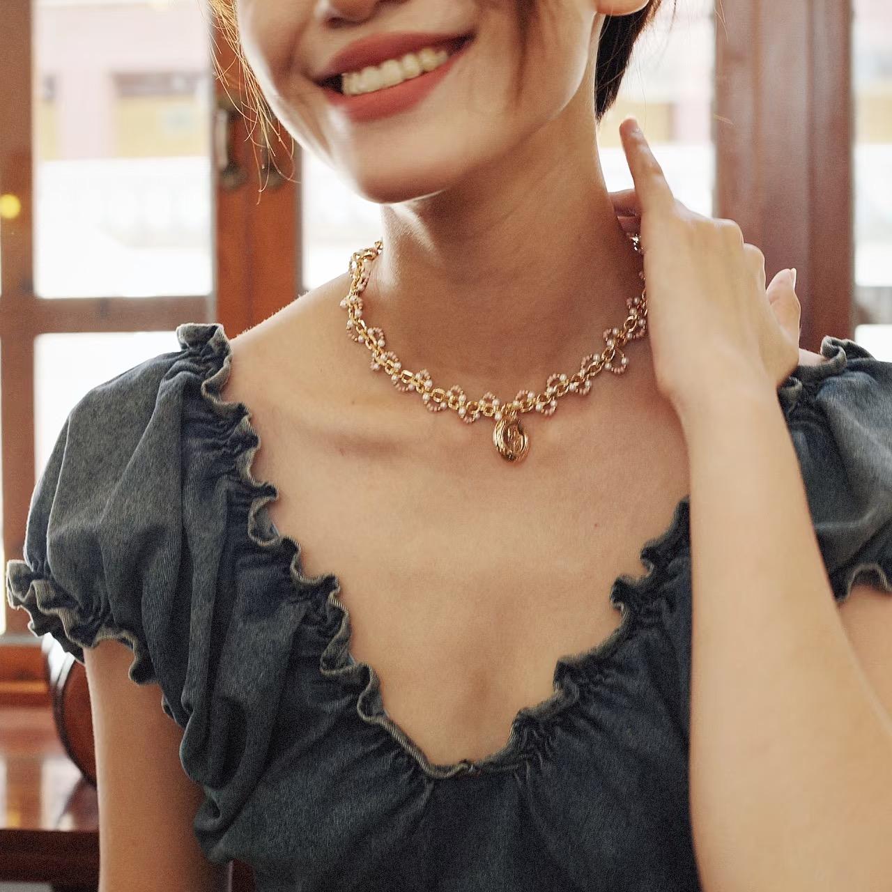 Roselle Wave Medallion Necklace