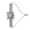 Stylish Analog Watch for Women – Elegant Round Dial with Metal Strap